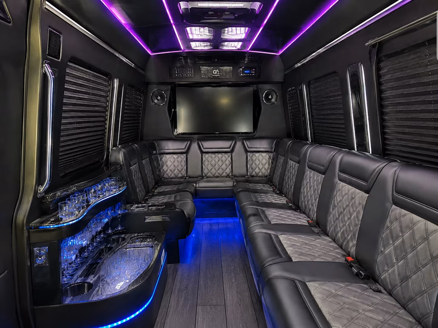 concert shuttles to the rockland trust amphitheater and the seaport