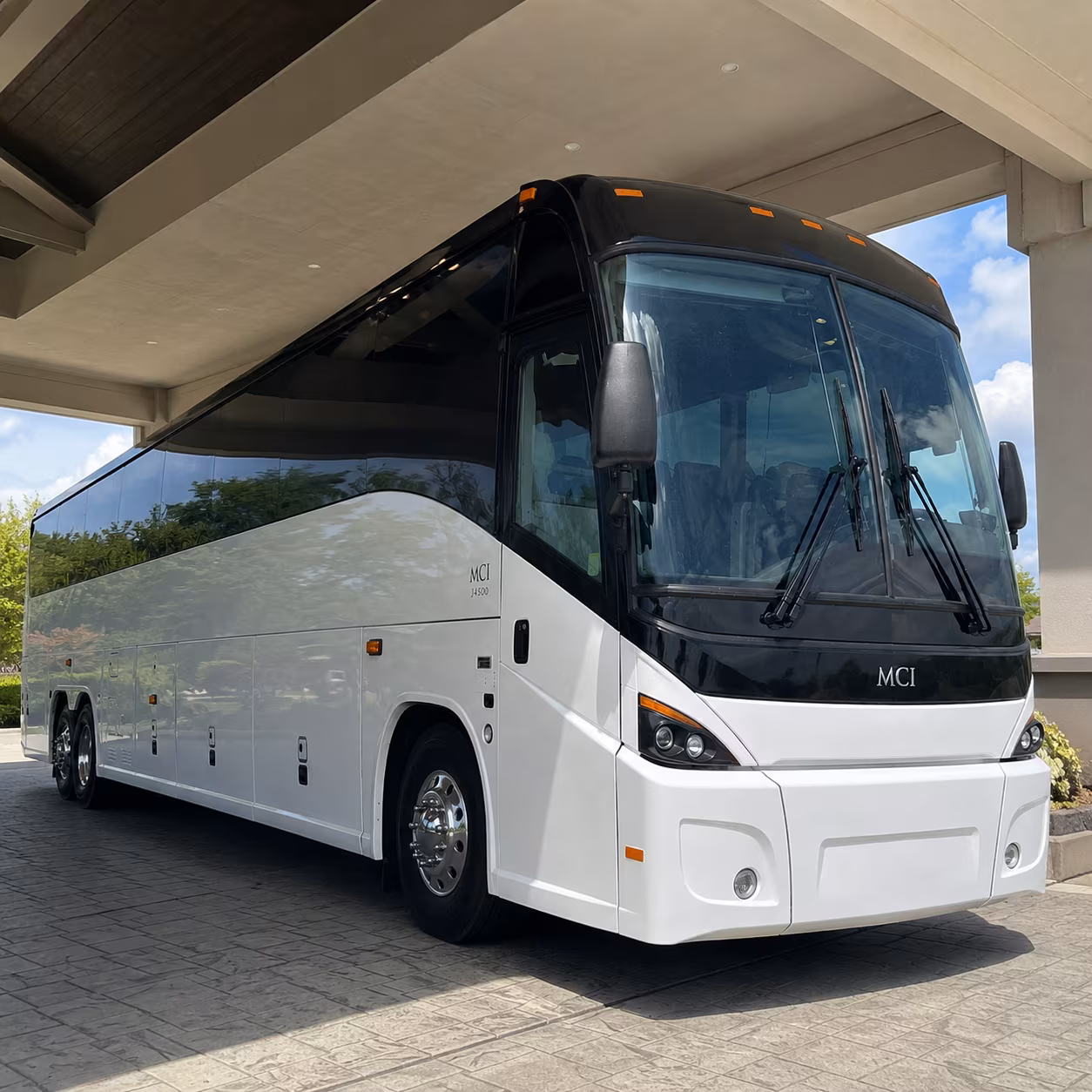 last mile shuttle buses from salem and beverly commuter rail stations